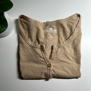 hollister button up crop too baby tee